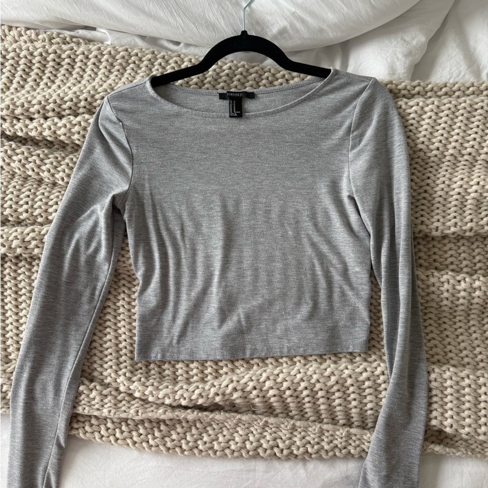 Gray Long Sleeve Crop Top